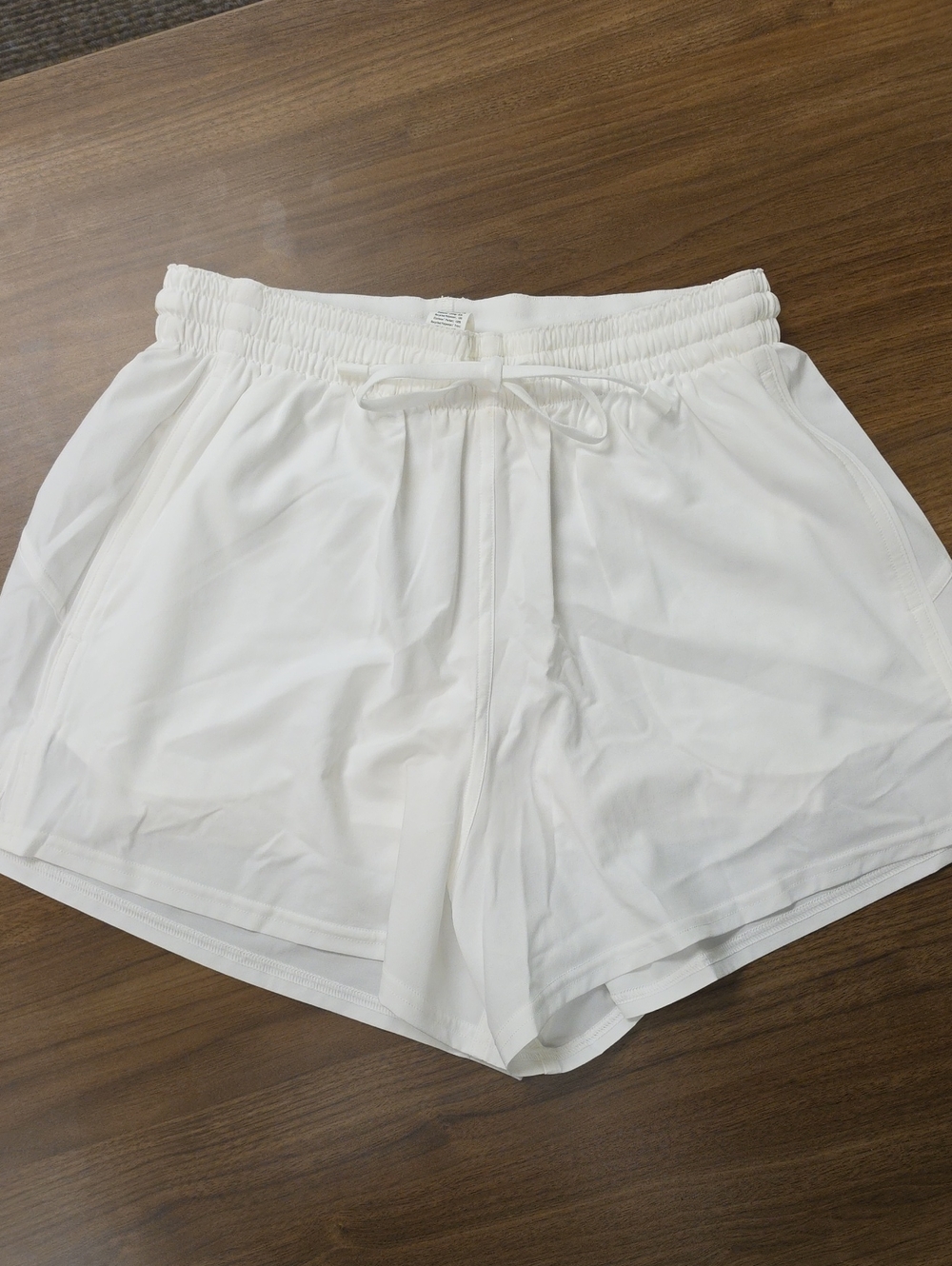 Lululemon Court Rival High-Rise 3" Shorts, White, Size 4